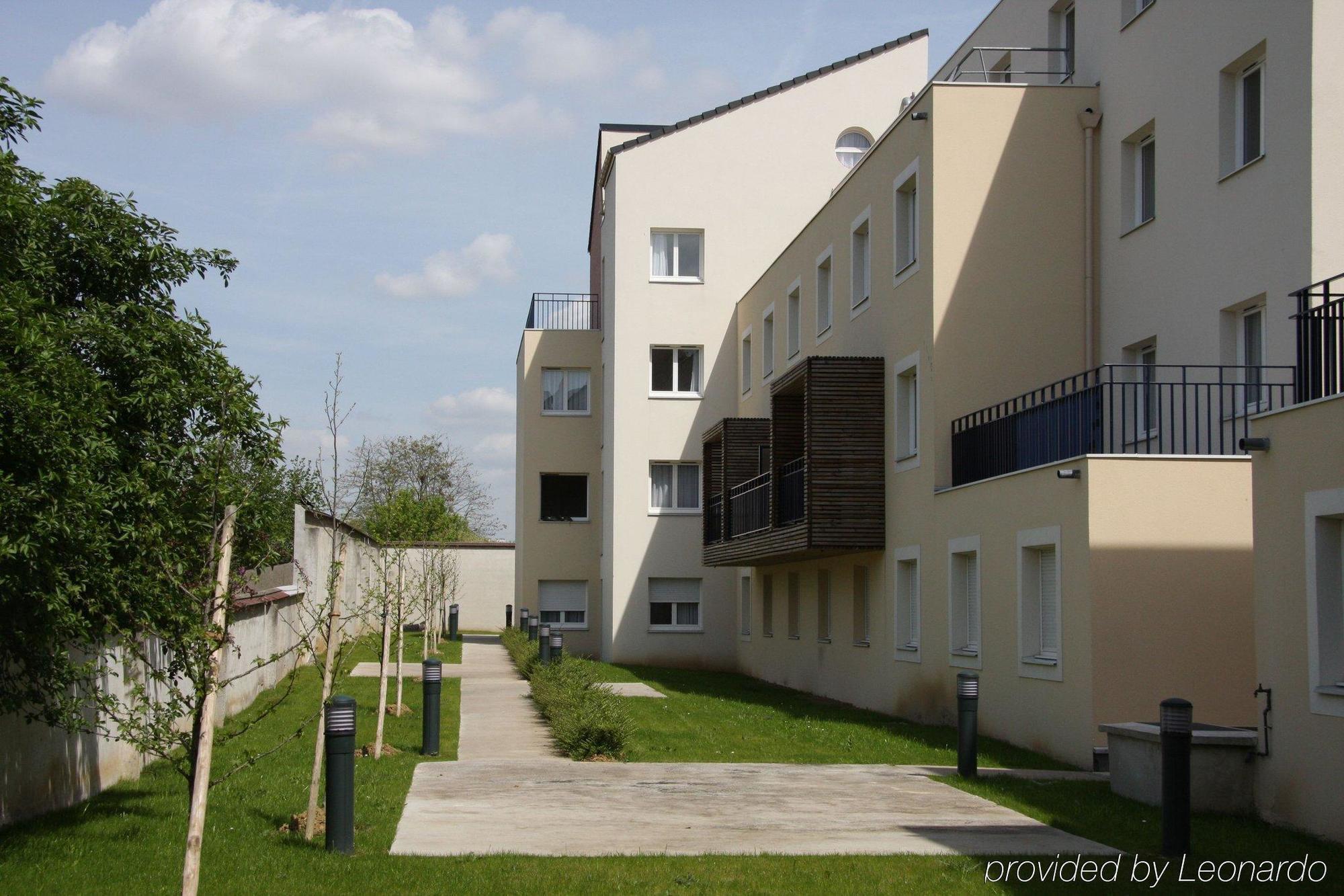 Séjours&Affaires Créteil Le Magistere Esterno foto